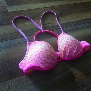 Victoria’s Secret Swim Top 32 B